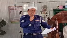 মাদক ও সন্ত্রাসমুক্ত রাখতে ৬৫ মসজিদে পুলিশ সুপারের বার্তা