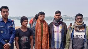 কাউখালীতে ৪ জেলেকে এক মাসের কারাদণ্ড