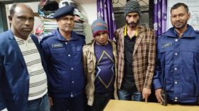 নলছিটিতে ইয়াবাসহ ২ যুবক আটক