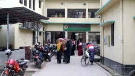 শিশুসহ একই পরিবারের ৮ জনকে অচেতন করে চুরি