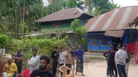 প্রতিবন্ধীকে ধর্ষণচেষ্টা, বসত ঘরে আগুন