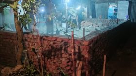 কাউনিয়ায় রাতের আঁধারে প্লান বহির্ভূত ভবন নির্মাণের অভিযোগ