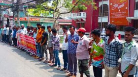 বরিশালে শ্রমিক নেতা সেলিম মাহমুদের মুক্তির দাবি