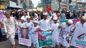 গাজায় ইসরাইলের চলমান গণহত্যার প্রতিবাদে উত্তাল বরিশাল
