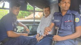 এমবিবিএস পরিচয় দেয়া চিকিৎসকের এক বছরের কারাদন্ড
