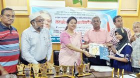 ভাষা সৈনিকের জীবনীর ওপর প্রতিযোগিতা