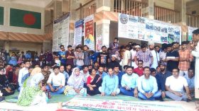 ববি ভিসির পদত্যাগ দাবির আন্দোলনে শিক্ষকদের সংহতি