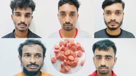 বরিশাল নগরীতে ১৬২ পিস ইয়াবা সহ ৫ জন আটক