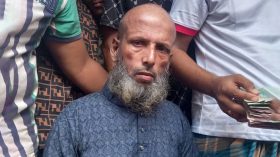 দশমিনায় মানসিক ভারসাম্যহীন ব্যক্তির কাছে পাওয়া গেল প্রায় লাখ টাকা