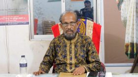 মঠবাড়িয়ায় গোপনে ইউনিয়ন পরিষদ নিয়ন্ত্রণ করেন আকন চেয়ারম্যান