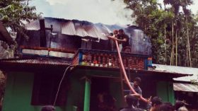 মির্জাগঞ্জে বসতঘরে অগ্নিকাণ্ড: পুড়ে গেছে নগদ টাকাসহ আসবাবপত্র