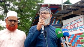আমাদের কিছু বন্ধু আওয়ামী লীগের ভাষায় কথা বলছেন