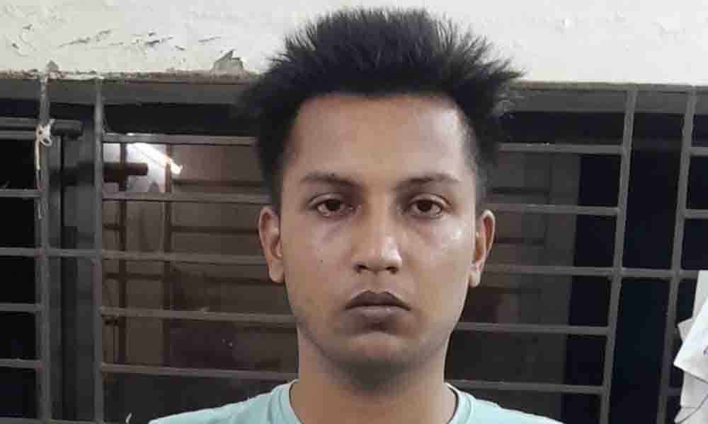 বাউফলে নিষিদ্ধ ছাত্রলীগ নেতা তাসনিম আটক