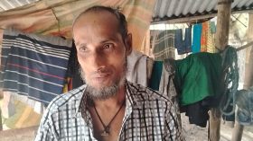 নলছিটিতে টাকার অভাবে চিকিৎসা হচ্ছে না অসুস্থ দিনমজুর নাছিরের