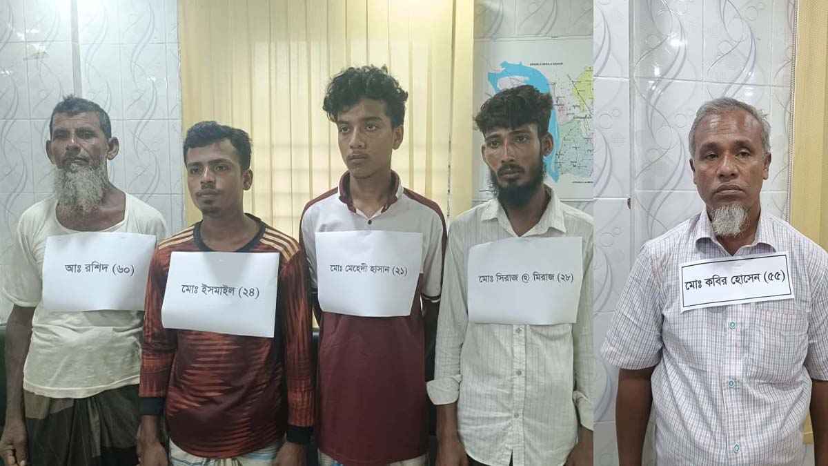 চুল কেটে দিয়ে নারীর গলায় জুতার মালা, বিএন‌পি নেতাসহ ৫জন গ্রেপ্তার