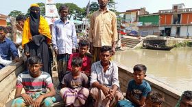ভোলায় নিষেধাজ্ঞা অমান্য করে মাছ শিকারের দায়ে ১৪ জেলে আটক