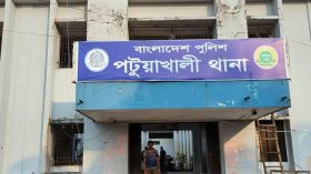 পারিবারিক বিরোধ মেটাতে গিয়ে শ্বশুরের কোদালের আঘাতে জামাই খুন