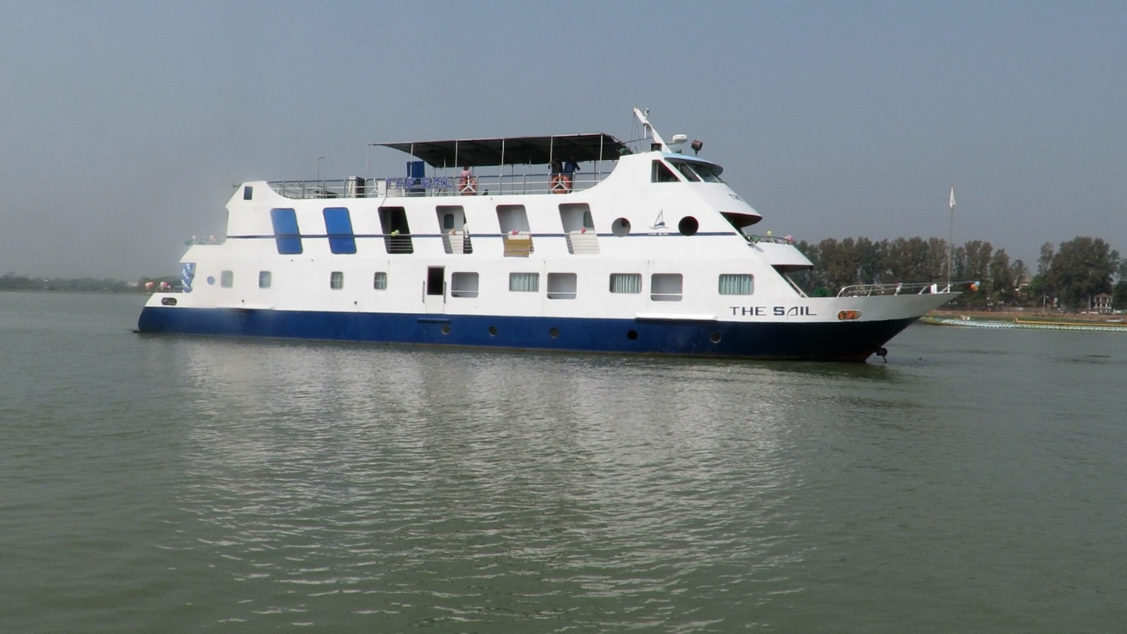 উপকূলীয় ট্যুরিজমে নতুন দিগন্ত: বরিশালে চন্দ্রদ্বীপ রিভার ক্রুজের উদ্বোধন