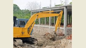 আদালতের নির্দেশ অমান্য করে চরমোনাইতে উচ্ছেদ অভিযান, এসিল্যান্ডকে লিগ্যাল নোটিশ