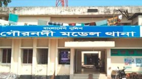 গৌরনদীতে সাইক্লোন শেল্টারের রড চুরি, দুই বিএনপি কর্মীসহ তিনজন গ্রেপ্তার