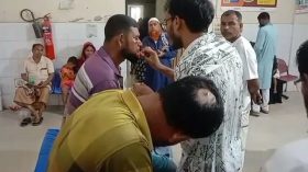 আমতলীতে বিরোধীয় জমি নিয়ে সংঘর্ষ, আহত-১১