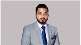 মুক্তিযুদ্ধবিষয়ক প্রতিমন্ত্রী ইশরাককে পদত্যাগের নির্দেশ