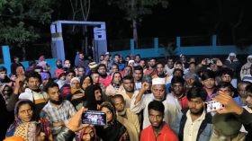 বাউফলে ইউপি চেয়ারম্যানের বাড়িতে হামলা ভাংচুর