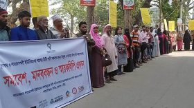 খালের পানি ব্যবহার উপযোগী করার দাবি স্থানীয়দের