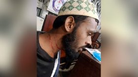 বাদীকে গলা কেটে হত্যাচেষ্টা