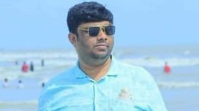 আমুর ছত্রছায়ায় অঢেল সম্পদের মালিক মটু গাজী