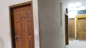 বিচারপ্রর্থীদের শৌচাগারে আ’লীগ-বিএনপি নেতার ব্যক্তিগত ল’ চেম্বার
