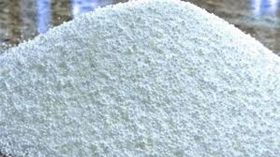 পটুয়াখালীতে চড়া দামে সার কিনছেন চাষিরা