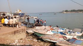 সন্ধ্যার পরে স্পীডবোট চলাচলে নিষেধাজ্ঞা, আটজনের বেশি যাত্রী নয়