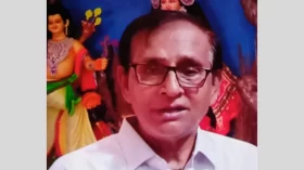 অস্ত্রের মুখে ব্যবসায়ীকে ট্রলারে তুলে নিয়ে গেল দুর্বৃত্তরা