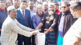 লালমোহনে জাটকা বিক্রির দায়ে দুজনকে অর্থদণ্ড