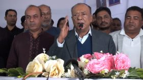 ‘গণতন্ত্র প্রতিষ্ঠা করার জন্য সবাইকে ঐক্যবদ্ধ হতে হবে’