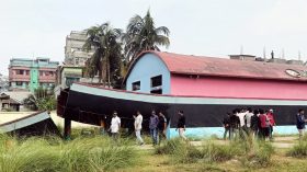 ভেঙে ফেলা হলো বঙ্গবন্ধু নৌকা জাদুঘর
