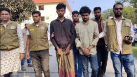 কলাপাড়ায় দুই ছাত্রলীগ কর্মী আটক