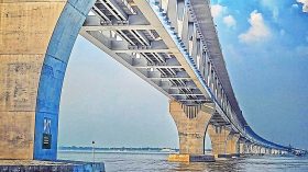 পদ্মা সেতু প্রকল্পে লুট: ২৩ জনের নামে মামলা