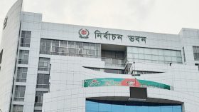 বরিশালের ১৩ উপজেলাকে দুর্গম ঘোষণা ইসির