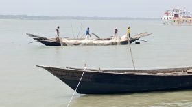 মেঘনায় মাছ ধরতে গিয়ে শিক্ষার্থীর মৃত্যু