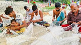 নিষেধাজ্ঞায় ভোলার ২ লাখ জেলে বেকার, পুনর্বাসনের দাবি