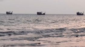 সাগরে গণডাকাতি, অর্ধশত জেলে আহত