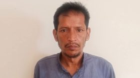 আওয়ামী লীগ নেতাকে ধরিয়ে দিলেন জামায়াত নেতা