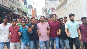 কেন্দ্রীয় ছাত্রদল নেতাদের বিরুদ্ধে পিরোজপুর বিক্ষোভ মিছিল