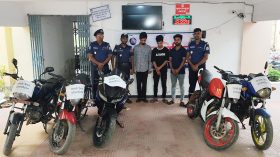 ভোলায় চোরাই মোটরসাইকেলসহ চোরচক্রের ৩ সদস্য গ্রেপ্তার