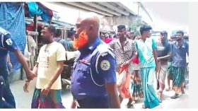 কুয়াকাটায় নিষেধাজ্ঞা উপেক্ষা করে মাছ শিকার, আটক ১৬