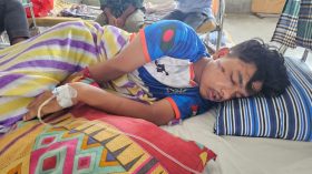 মুলাদীতে এইসএসসি পরীক্ষার্থীকে কুপিয়েছে কিশোর গ্যাং