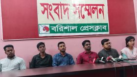 জুলাই ঘোষনাপত্র দিতে সরকার তালবাহানা করছে