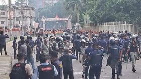 গোপালগঞ্জে এনসিপির সমাবেশ ঘিরে সংঘর্ষে নিহত ২, কারফিউ জারি